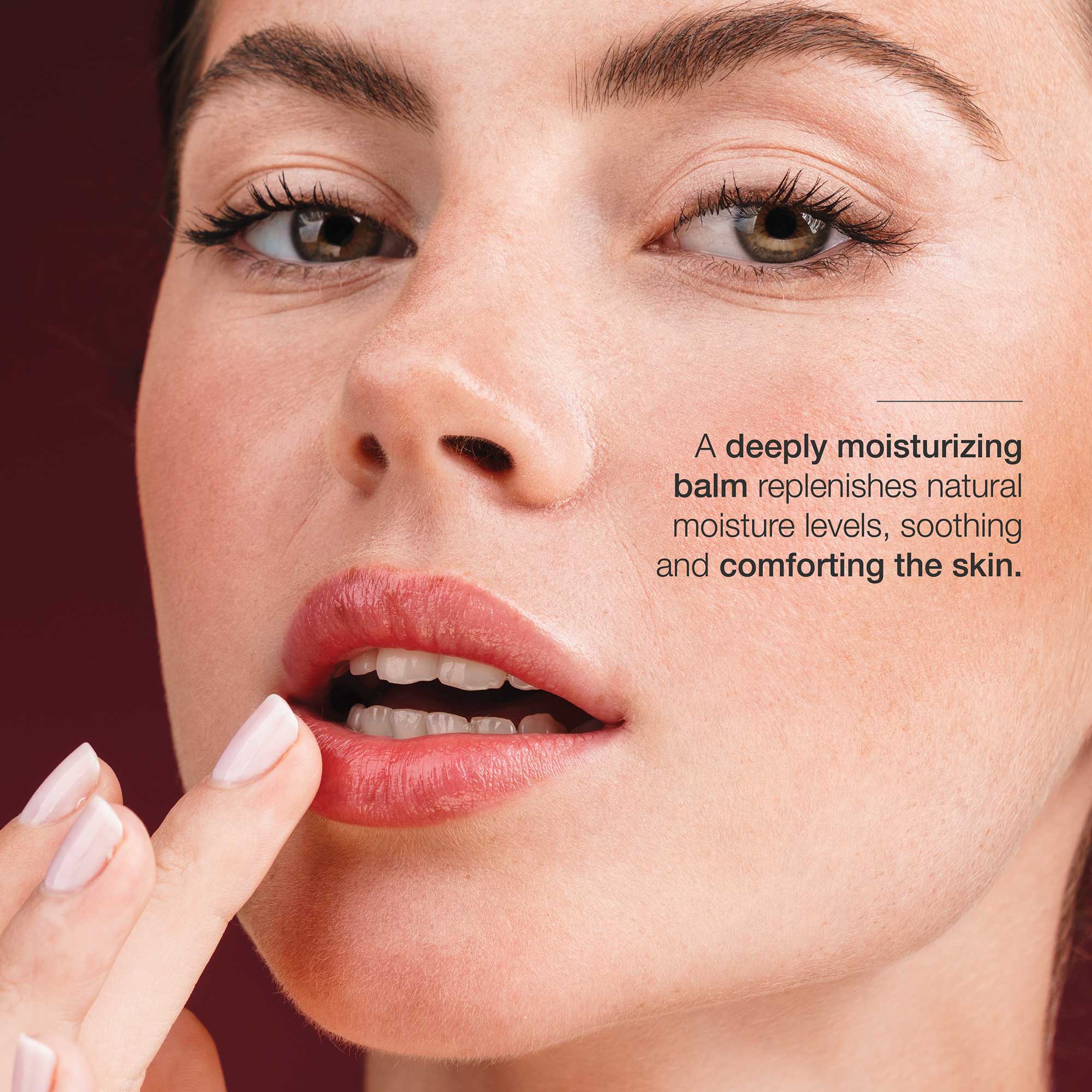 24h Intensive Moisturizing Lip Balm